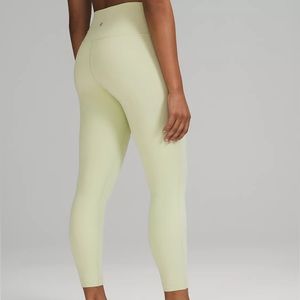 Wunder Under High-Rise Tight 25" 
Full-On Luxtreme